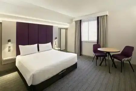 Premier Inn Hampstead - 38