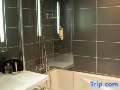 Mercure Tours Nord - 42