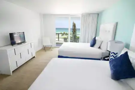 Seacoast Suites on Miami Beach - 44
