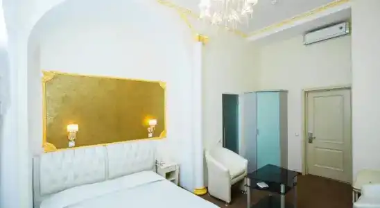 Lira Boutique - 1