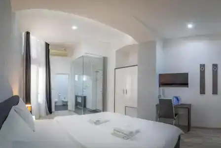 Central Park Residence - 33