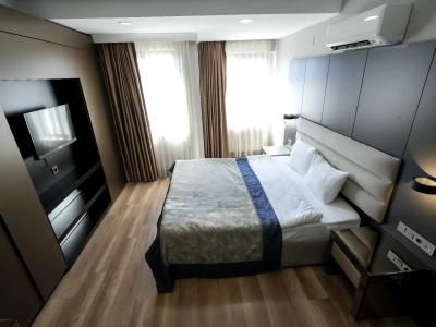 A Palace Suites - 157