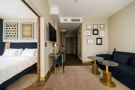 Radisson Blu - 84