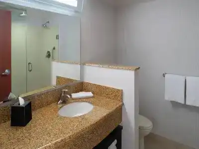 Courtyard by Marriott Miami Airport - 46