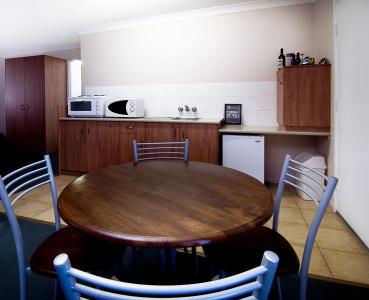Riviera on Ruthven - 11