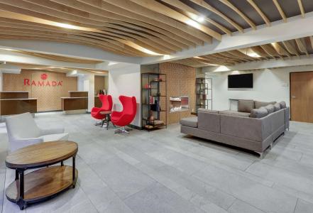 Ramada by Wyndham Austin South - 9