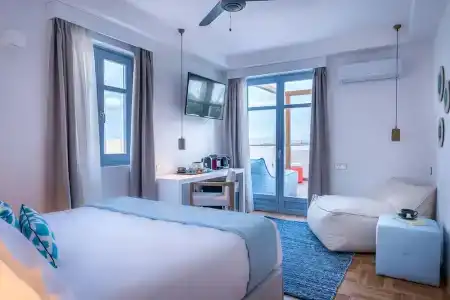Shapes Luxury Suites - 38