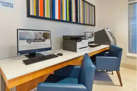Holiday Inn Express & Suites - Holland Tunnel, an IHG - 30