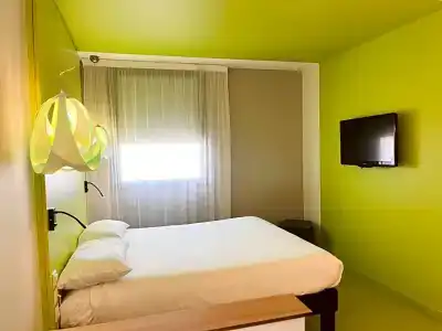 ibis Styles Nimes Gare Centre - 34