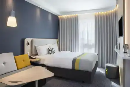 Holiday Inn Express Karlsruhe - City Park, An Ihg - 1