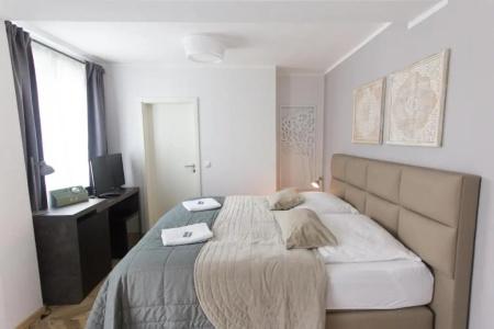 TM Suites - 72