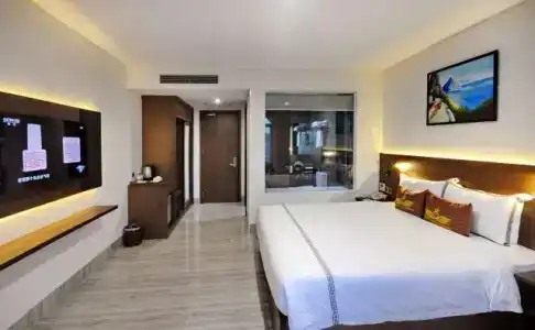 Crown Nguyen Hoang - 10