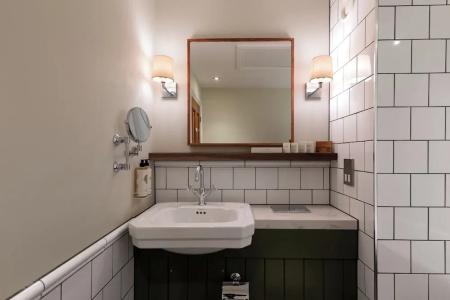 The Drayton Court - 105