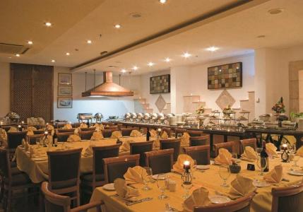 Crowne Plaza Petra - 8
