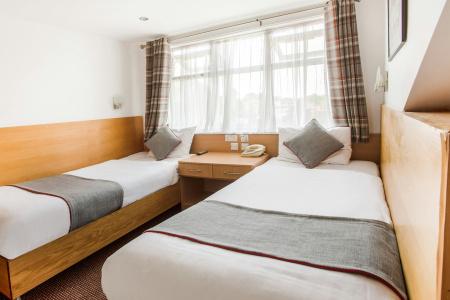 Oyo London Guest House - 42