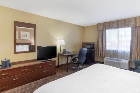 Quality Inn & Suites University Area - 34