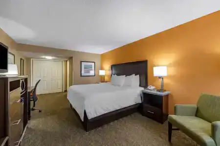 Best Western Palm Beach Lakes - 42