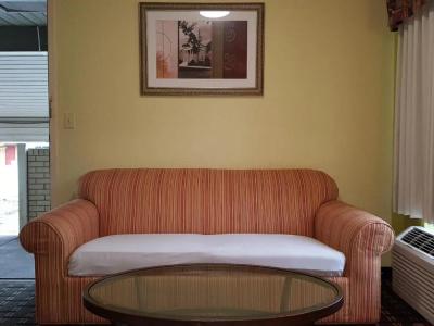 American Inn - 13