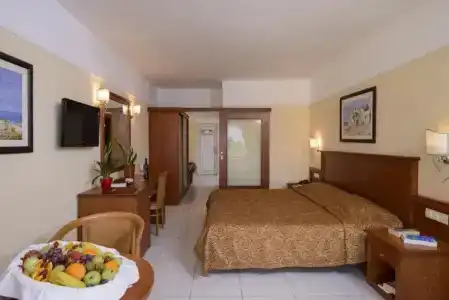 Vantaris Palace - 70