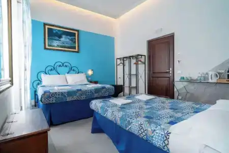 Teresa Rooms & Suites - 42