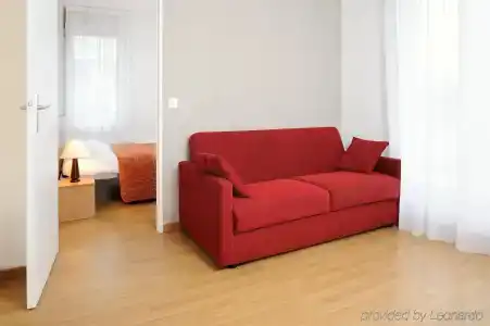 Séjours & Affaires Paris-Nanterre - 11