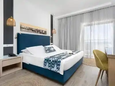 Mercure Rhodes Alexia - 42
