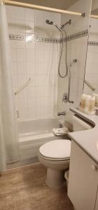 Times Square Suites - 8