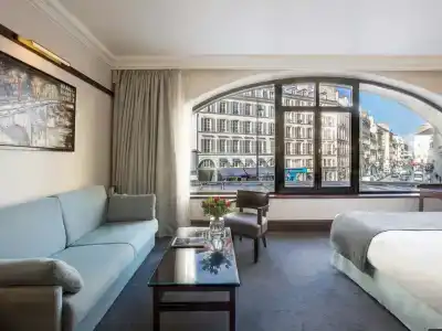 Hôtel Pont Royal - 14