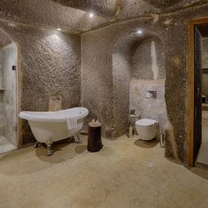Hera Cave Suites - 48