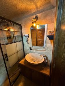 Elite Cave Suites - 74