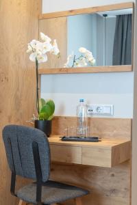 Grand Port Suites - 28