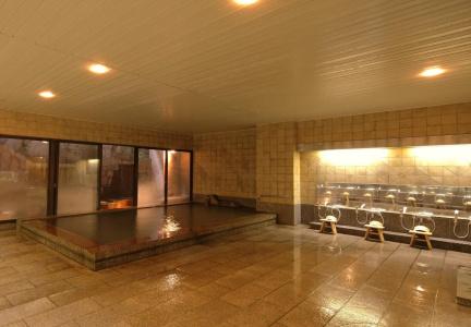 Nagoya Crown - 19