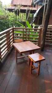 Ruean Mai Chai Khlong - 55