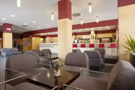 Holiday Inn Express máLaga Airport, An Ihg - 13