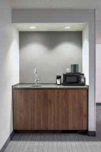 Courtyard by Marriott Chicago Downtown/River North - 59