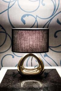 Best Western Plus Celebrity Suites - 34