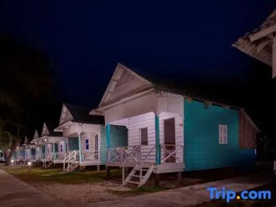 Sandy Beach Bungalows - 58