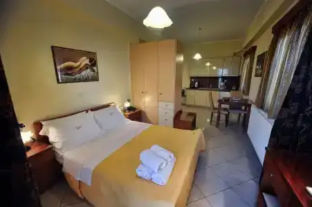 Irida Beach Suites - 39