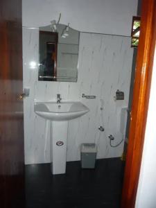 Beach Lagoon Guesthouse - 95