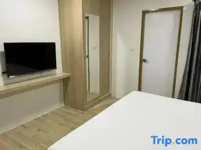 Zayn Express & Suites - 53