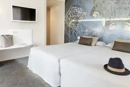 Granada Five Senses Rooms & Suites - 100