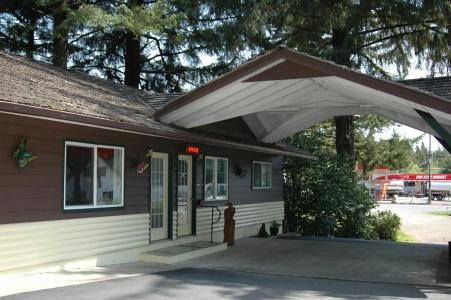 Park and Cabins - 9