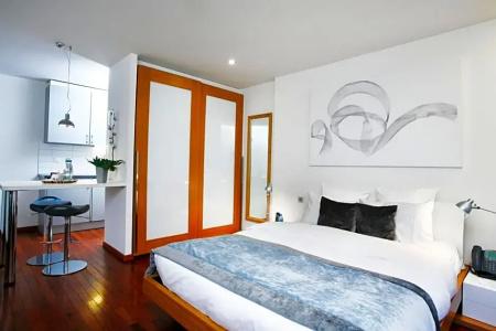 La Cour Des Augustins Boutique Gallery Design - 78