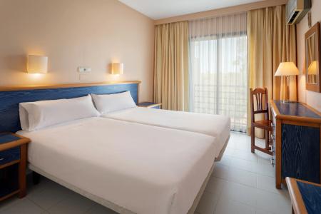 Sol Sancti Petri Aparthotel - 116