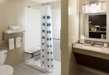 TownePlace Suites by Marriott West - 14