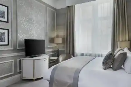 The Midland - 56