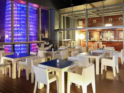 Novotel Barcelona City - 15