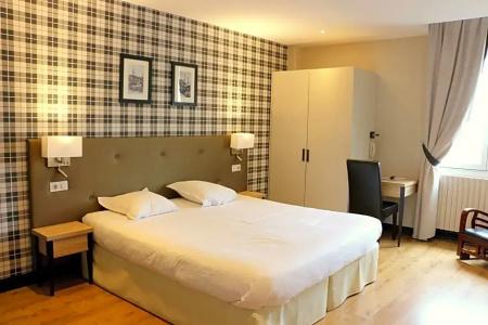 Best Western Le Cheval Blanc -Centre- Vieux Port - 90