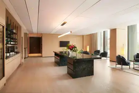 Pan Pacific London - 1