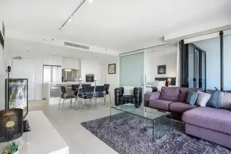 Ultra Broadbeach - 108